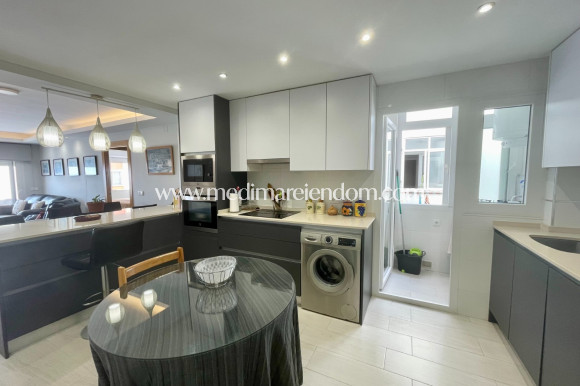 Reventa - Apartamento - Torrevieja - Playa Del Cura