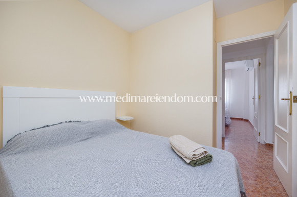 Reventa - Apartamento - Torrevieja - Playa Del Cura