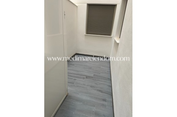 Reventa - Apartamento - Torrevieja - Playa Del Cura