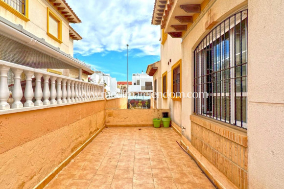 Reventa - Casa adosada - Orihuela Costa - Lomas de Cabo Roig