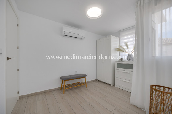 Reventa - Casa adosada - Orihuela Costa - Lomas De Cabo Roig