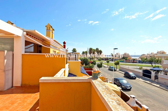 Reventa - Casa adosada - Torrevieja - La Siesta - El Salado -  Torreta