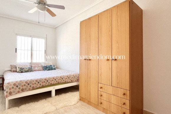 Reventa - Casa adosada - Torrevieja - La Siesta - El Salado -  Torreta