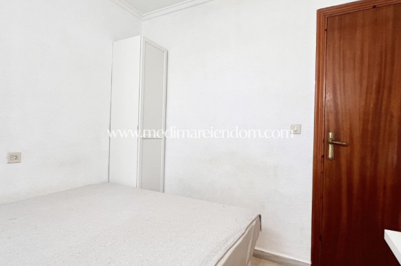 Reventa - Casa adosada - Torrevieja - La Siesta - El Salado -  Torreta