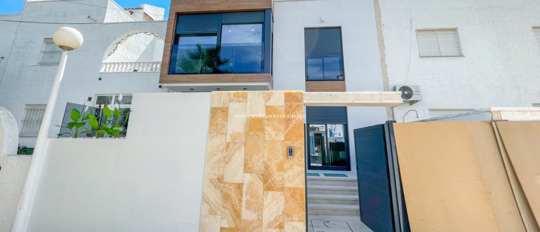 Reventa - Casa adosada - Torrevieja - Nueva Torrevieja - Aguas Nuevas