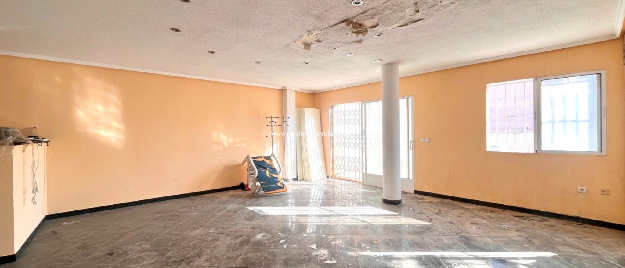 Reventa - Comercial - Torrevieja - Playa del Cura