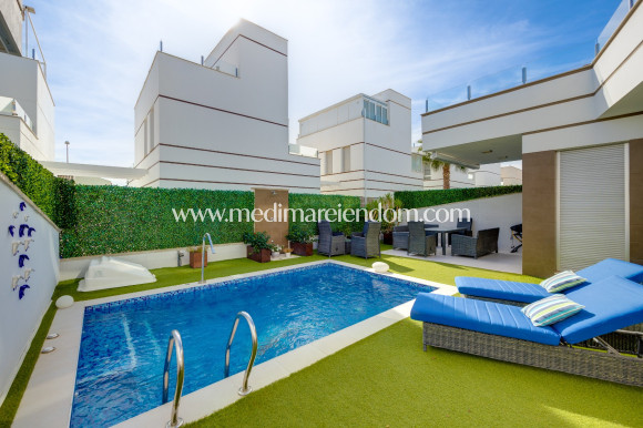 Reventa - Villa - Ciudad Quesada - Doña Pena