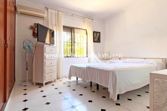 Reventa - Villa independiente - Orihuela Costa - Cabo Roig