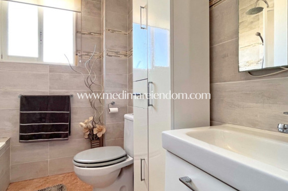 Reventa - Villa independiente - Orihuela Costa - La Zenia