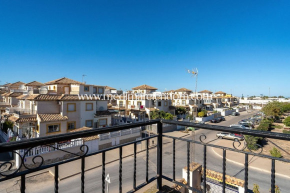 Reventa - Villa independiente - Orihuela Costa - Punta Prima