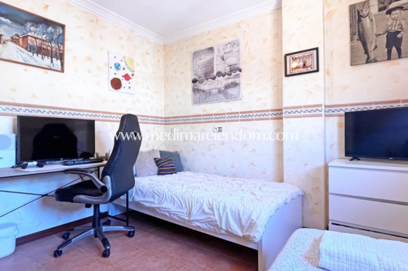 Reventa - Villa independiente - Orihuela Costa - Punta Prima