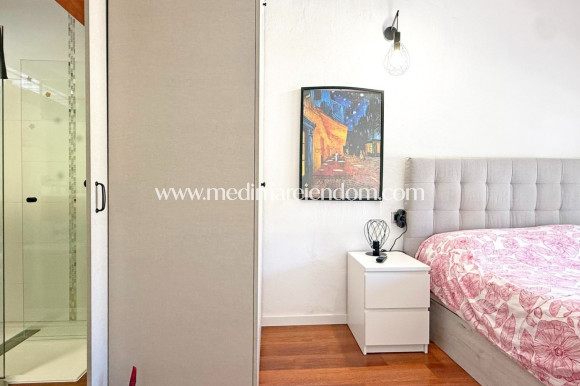 Reventa - Villa independiente - Orihuela Costa - Punta Prima