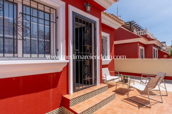 Reventa - Villa independiente - Orihuela Costa - Villamartín
