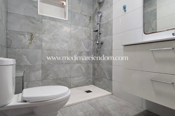 Reventa - Villa independiente - Torrevieja - El Chaparal