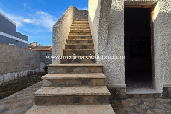 Reventa - Villa independiente - Torrevieja - El Chaparal