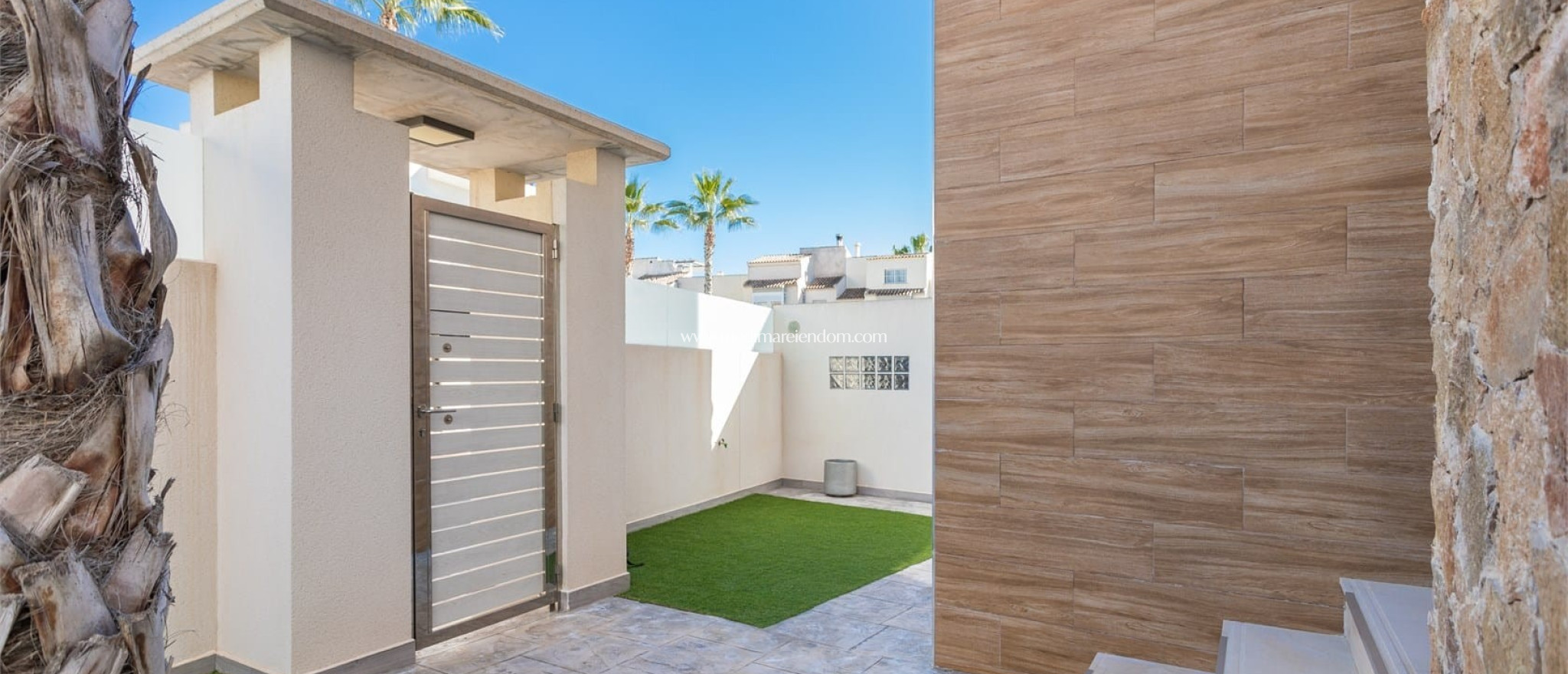 Reventa - Villa independiente - Torrevieja