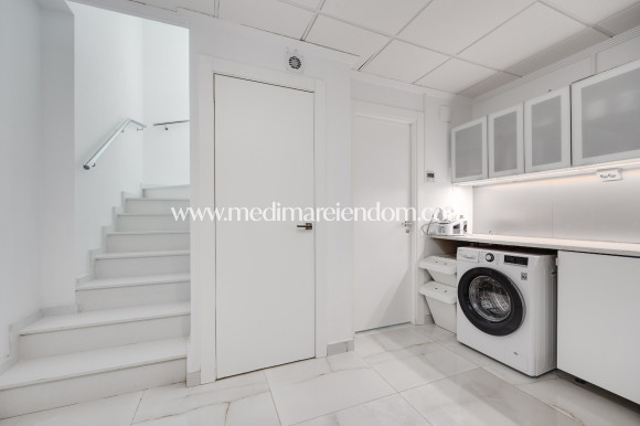 Reventa - Villa independiente - Torrevieja