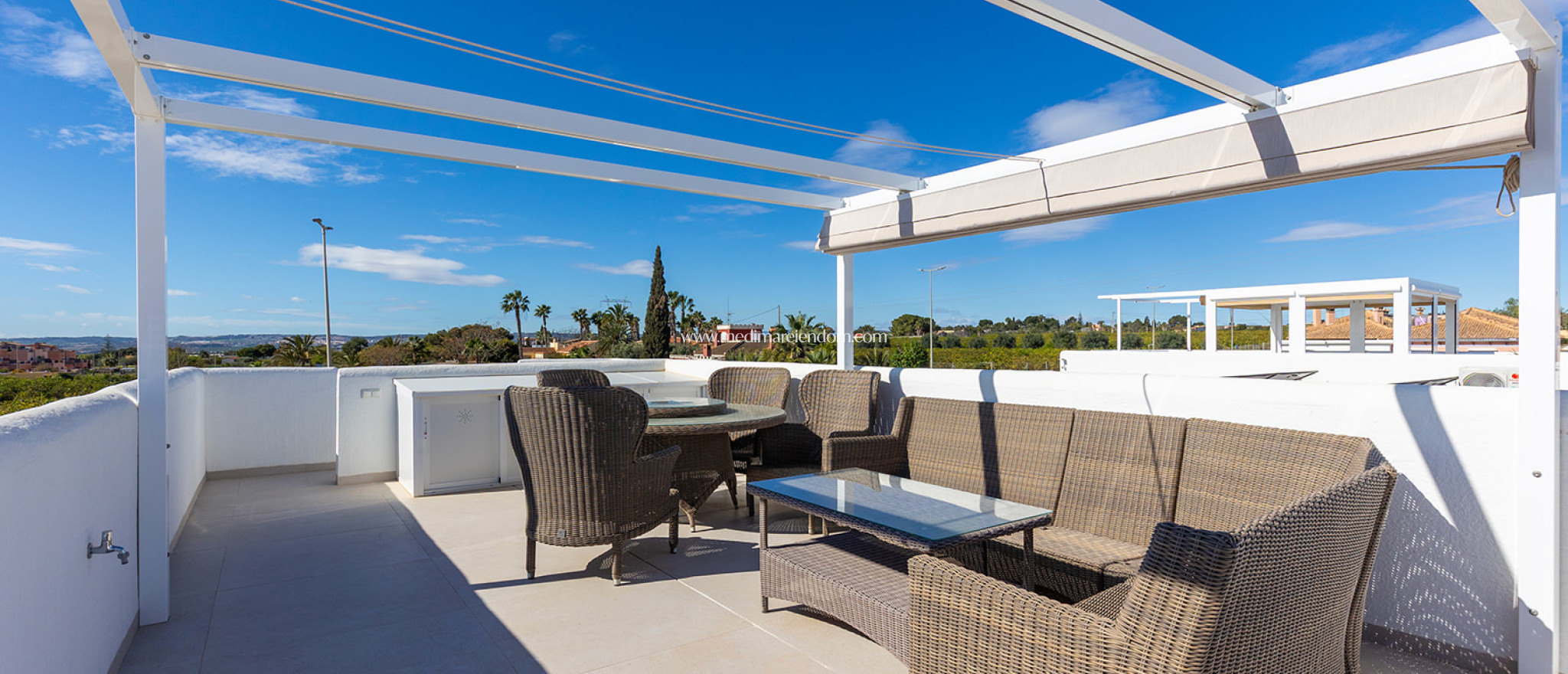 Reventa - Villa - Los Montesinos - La Herrada