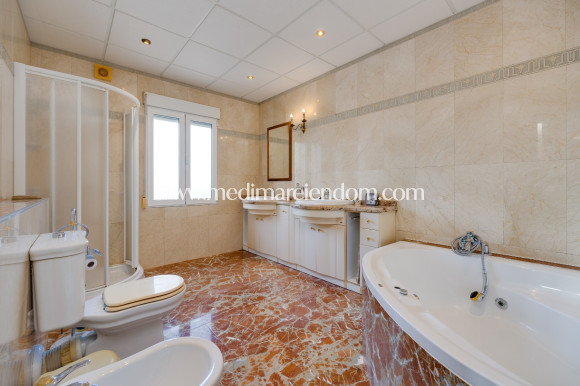 Reventa - Villa - Torrevieja - El Chaparral