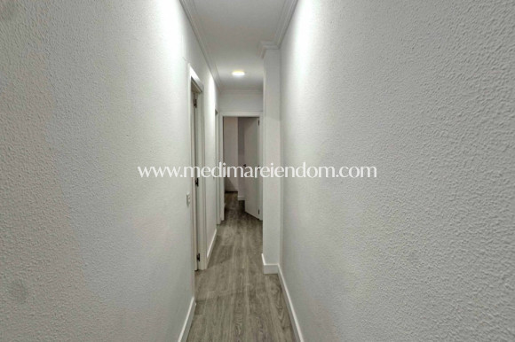 Revente - Appartement - Torrevieja - Torrevieja town