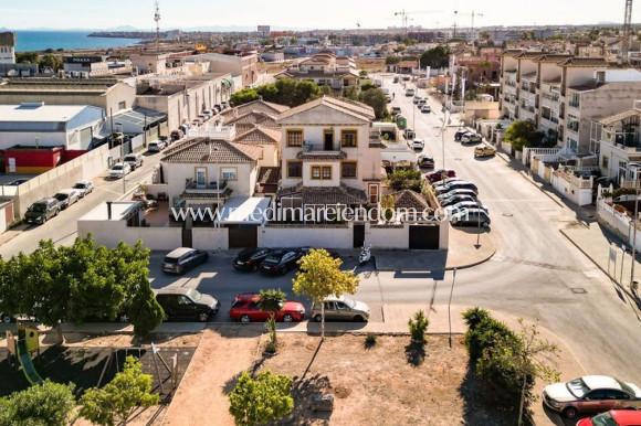 Revente - Villa individuelle - Orihuela Costa - Punta Prima