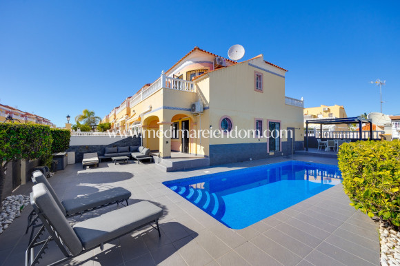 Revente - Villa - Orihuela - Villamartin