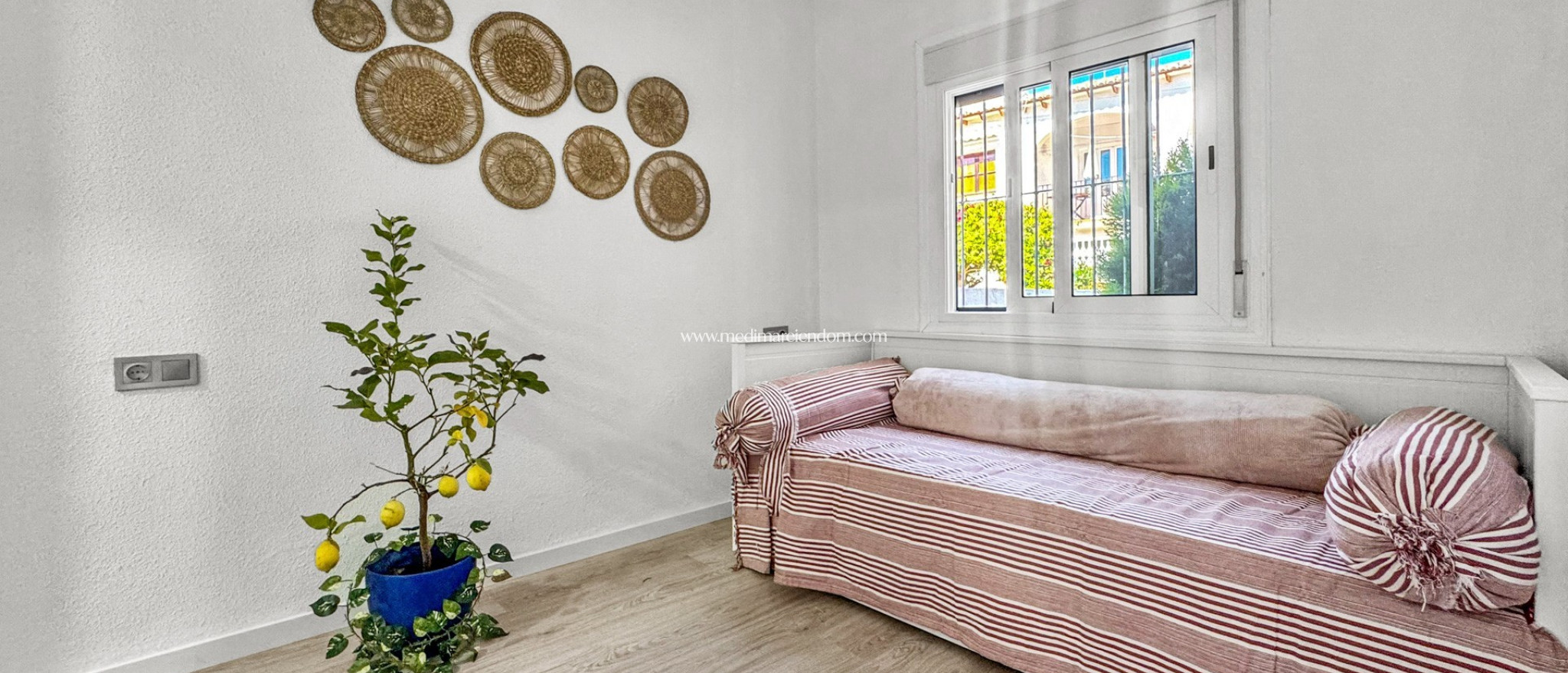 Sala - Bungalow - Torrevieja - Los Balcones - Los Altos del Edén
