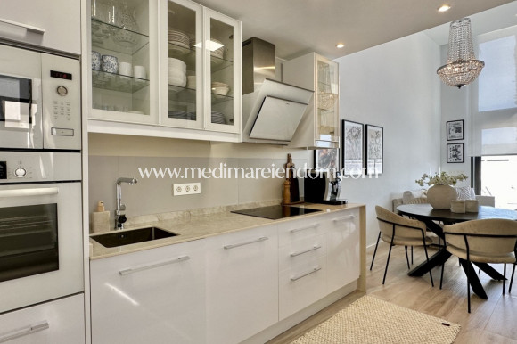 Sala - Fristående villa - Orihuela Costa - Lomas de Cabo Roig