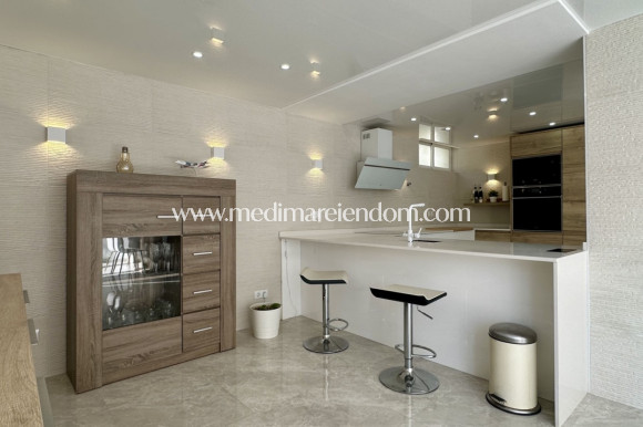 Sala - Fristående villa - Orihuela Costa - Los Dolses