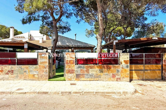 Sala - Fristående villa - Orihuela Costa - Punta Prima