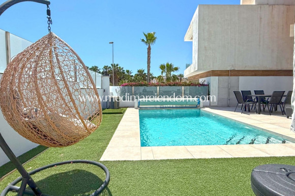 Sala - Fristående villa - Orihuela Costa - Villamartín