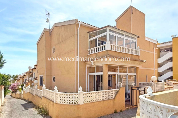 Sala - Fristående villa - Orihuela Costa - Villamartín