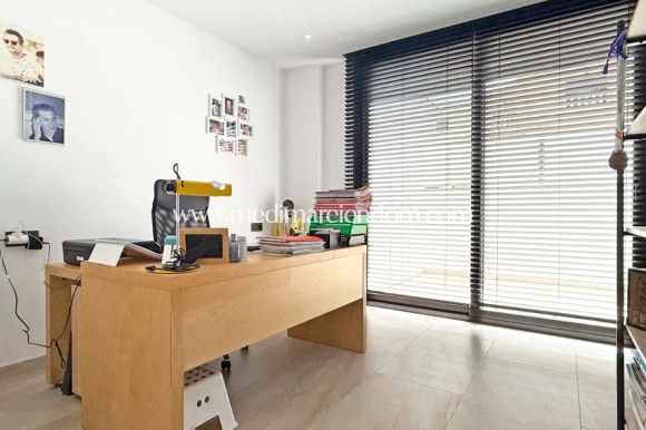 Sala - Fristående villa - Orihuela Costa - Villamartín