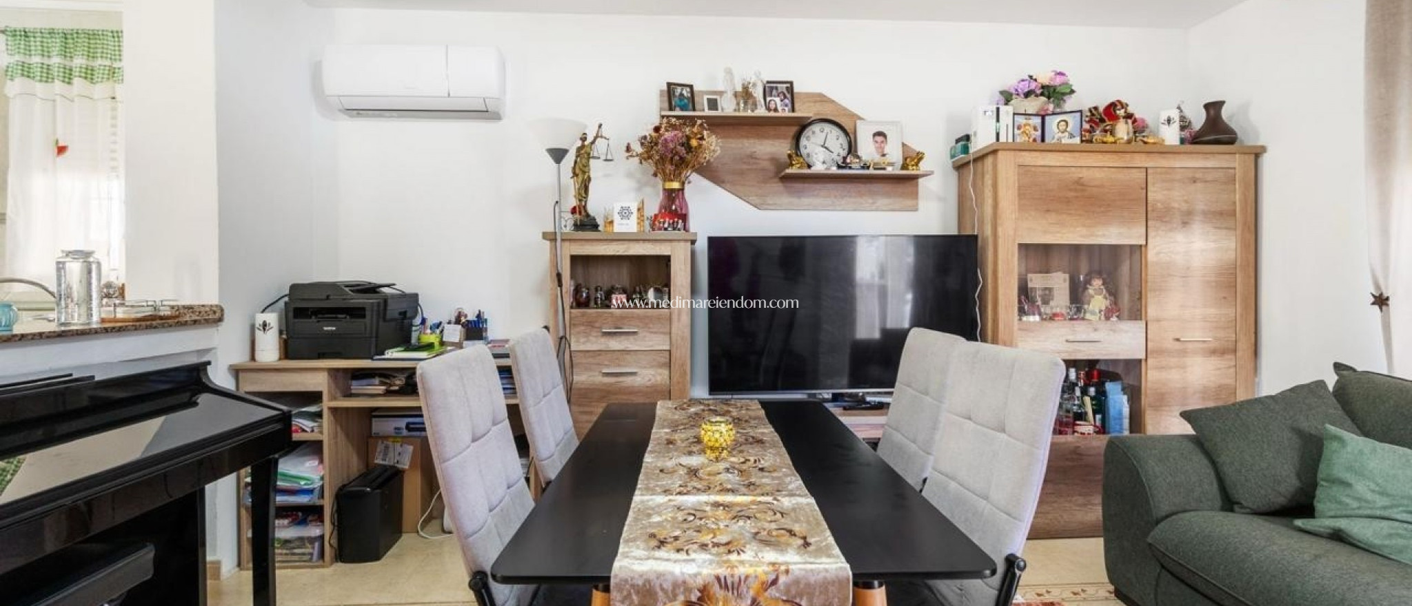 Sala - Fristående villa - Orihuela Costa - Villamartín
