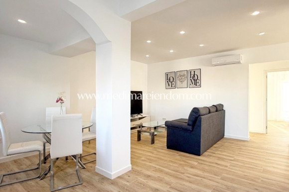 Sala - Fristående villa - Torrevieja - San Luis