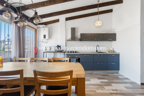 Sala - Radhus - Los Balcones - Los Altos del Edén - Los Balcones