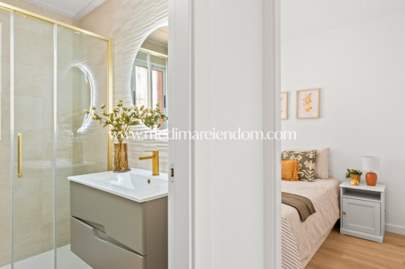 Sala - Radhus - Orihuela Costa - Las Filipinas