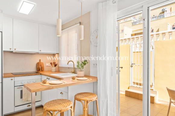 Sala - Radhus - Orihuela Costa - Las Filipinas