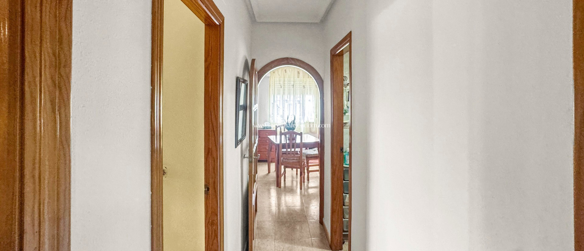 Sala - Radhus - Orihuela Costa - Los Almendros-La Florida