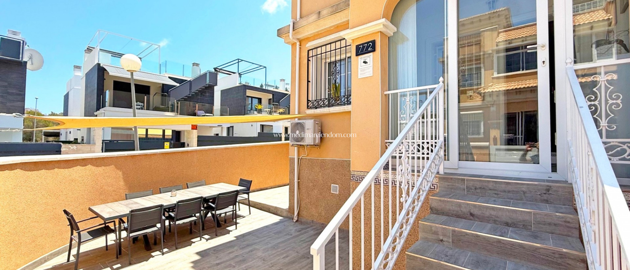 Sala - Radhus - Orihuela Costa - Villamartín