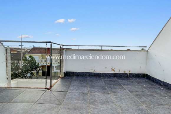 Sala - Radhus - Pilar de la Horadada - El Mojón