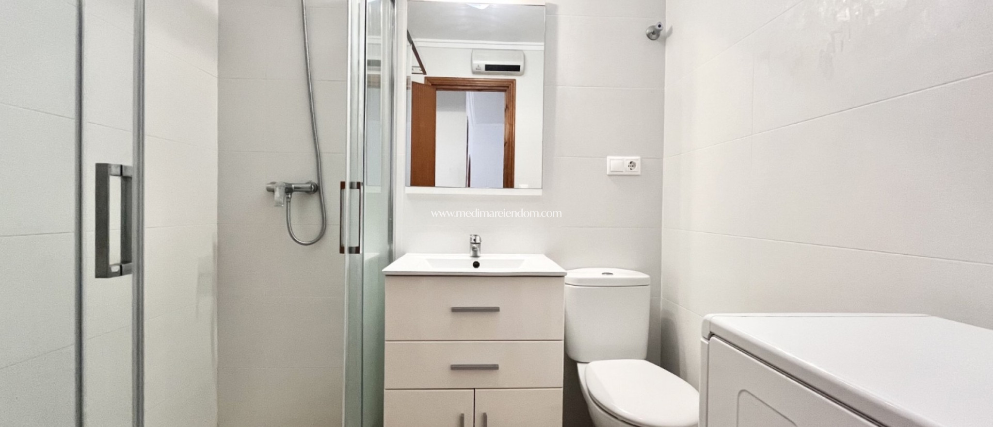 Sala - Radhus - Torrevieja - La Siesta - El Salado -  Torreta