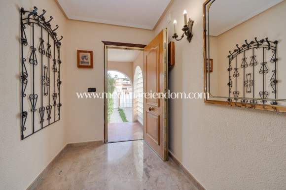 Sala - Villa - Torrevieja - El Chaparral