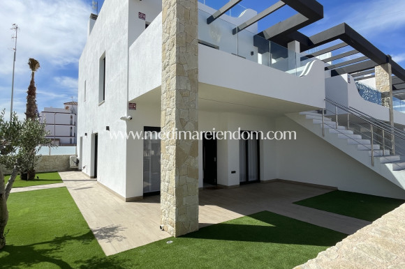Terrasvormig - Nieuw gebouw - Torrevieja - NB-97316