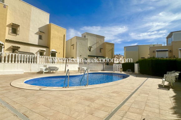 Tweedehands - Halfvrijstaande villa - Orihuela Costa - Los Altos