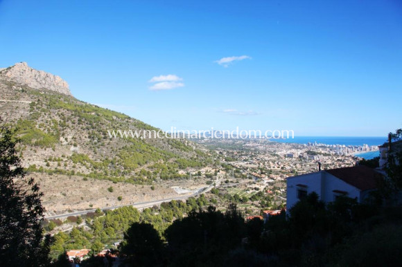 Tweedehands - Verhaallijn - Calpe - PLAYA COSTA