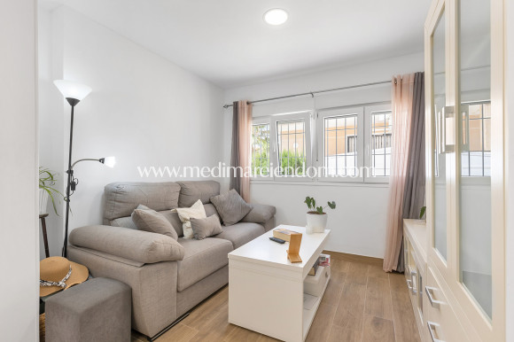 Verkauf - Apartment - Orihuela Costa - La Zenia