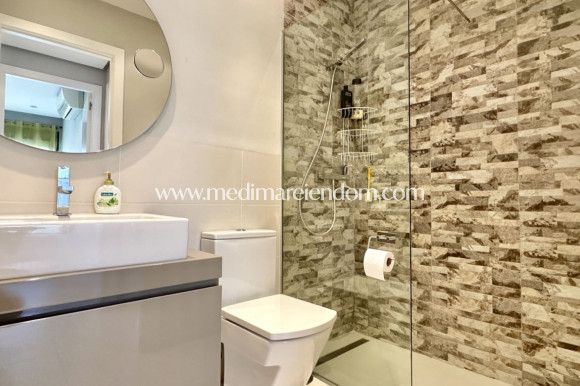 Verkauf - Apartment - Orihuela Costa - Villamartín