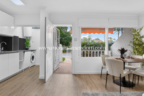 Verkauf - Apartment - Orihuela Costa - Villamartín