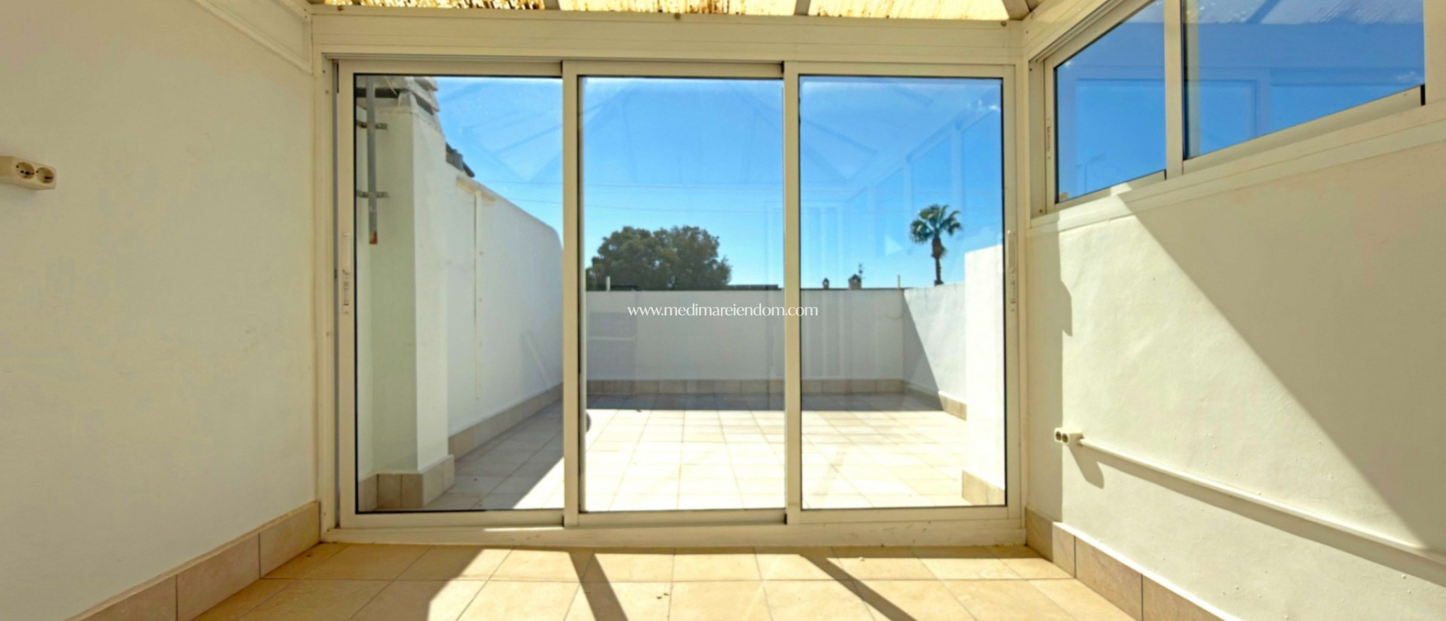 Verkauf - Bungalow - Orihuela Costa - La Zenia